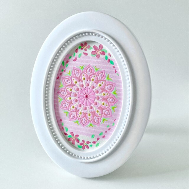 和紙にドットマンダラ  オバール型フレーム付き