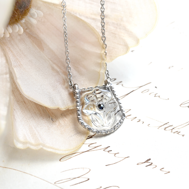 silver925｜ヴィンテージガラスの透明な花ネックレス［B馬蹄形］