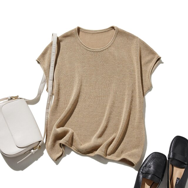 和紙糸の通気性◎ レイヤードに便利なプルオーバーニット　濃いベージュ　250608-3