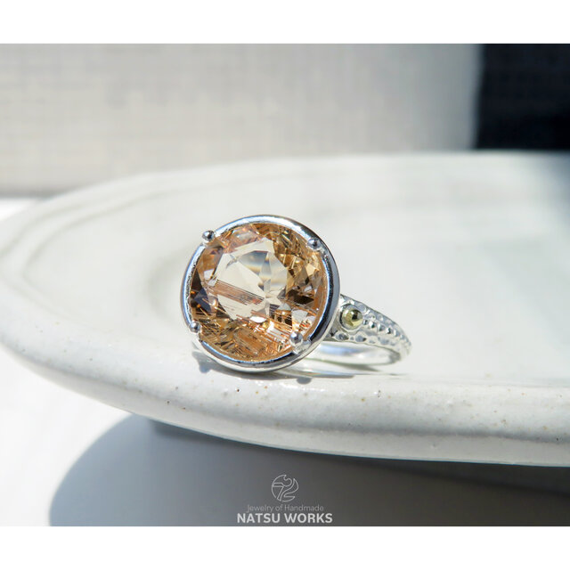 ダンビュライト リング / Danburite with 18k balls Ring