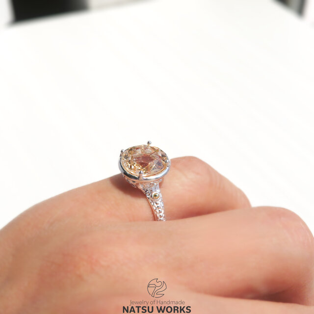 ダンビュライト リング / Danburite with 18k balls Ring