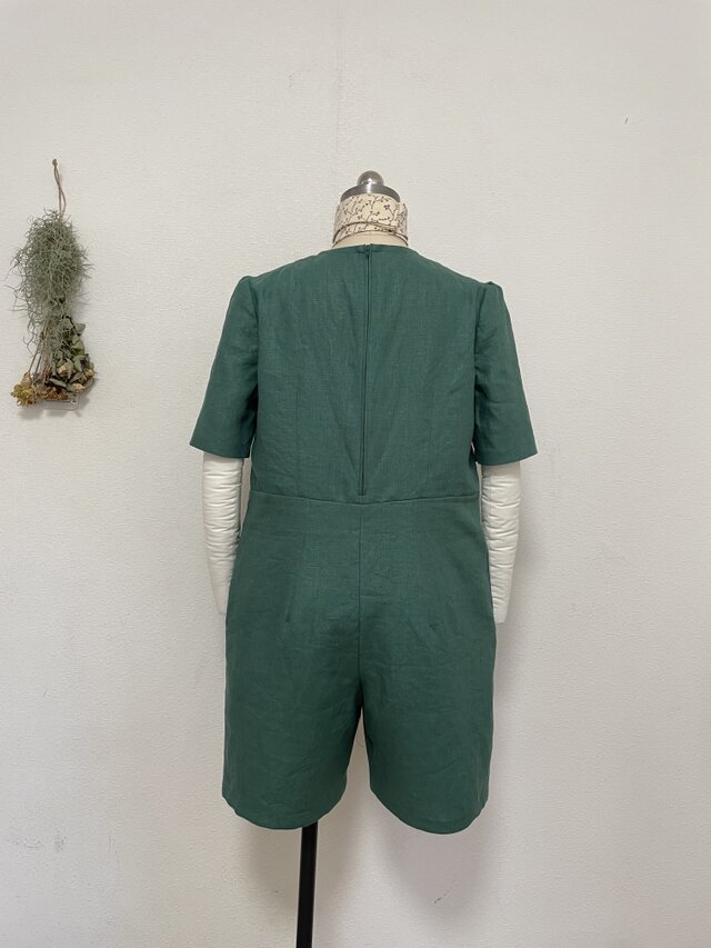 リネンの夏のジャンプスーツ | iichi 日々の暮らしを心地よくする