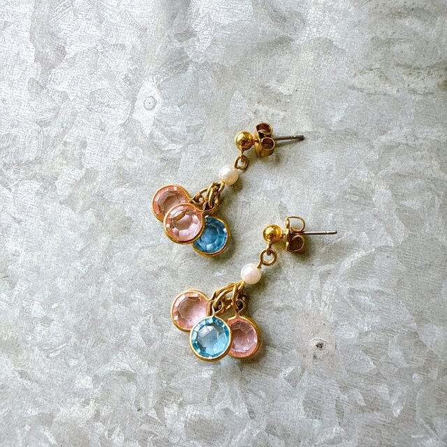 PA358-【 AVON 】エイボン・ヴィンテージピアス  Pink Light Blue Crystal Cut Glass