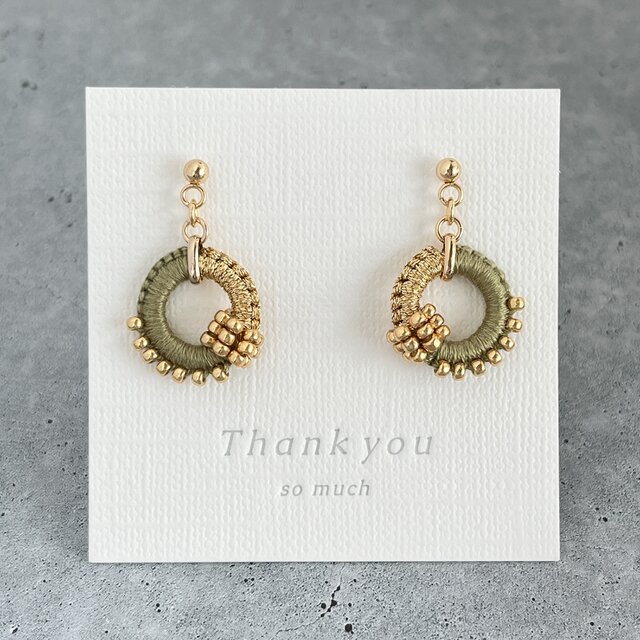 【色糸×ラメ糸＊リングスイングピアスorイヤリング＊ゴールド・スモーキーグリーン】