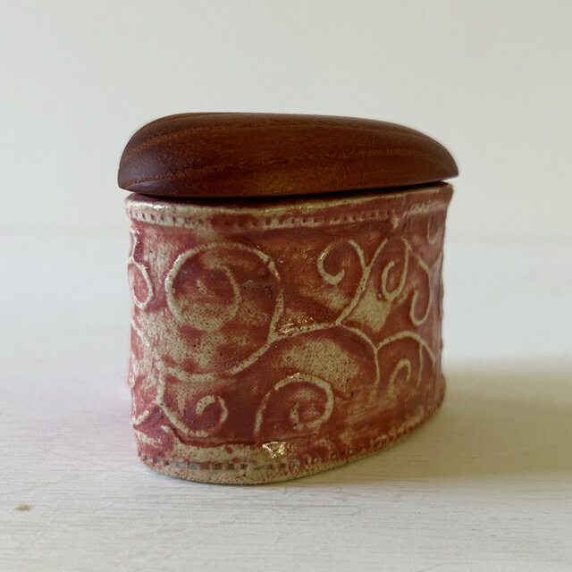 ハート柱・赤 | iichi 日々の暮らしを心地よくするハンドメイドや