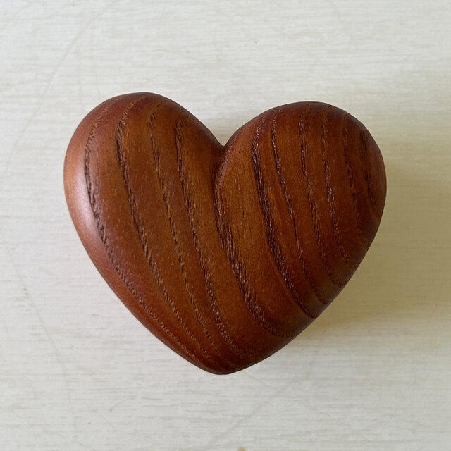 ハート柱・赤 | iichi 日々の暮らしを心地よくするハンドメイドや