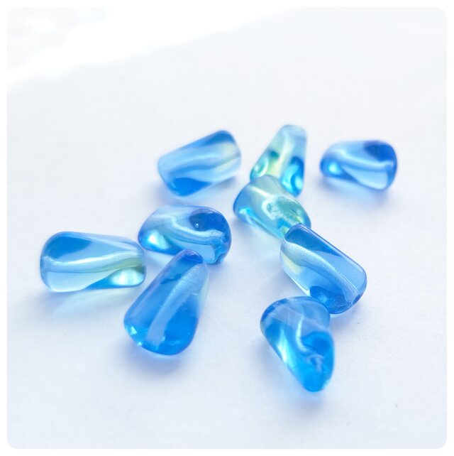 チェコビーズ　ツイスト(サファイア×ジョンキル) 14個