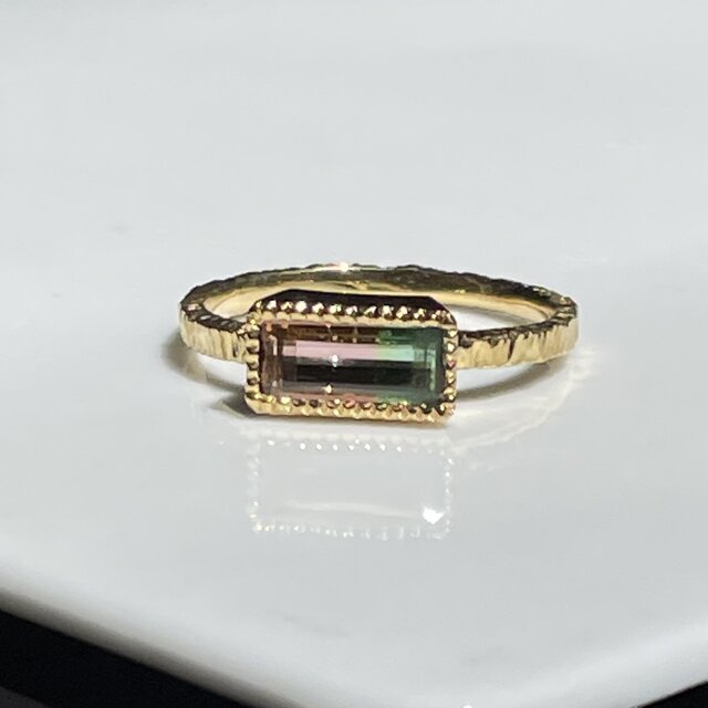 バイカラートルマリン 0.72ct バゲットカット ミル打ち留め シルバー