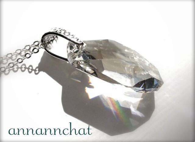 稀少スワロフスキー クリスタルシルバーシェイド meteor 28mm