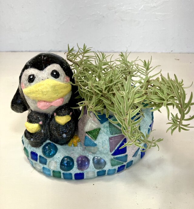 植木鉢 セメント ミニサイズペンギン親子ガラスタイル付きプランター
