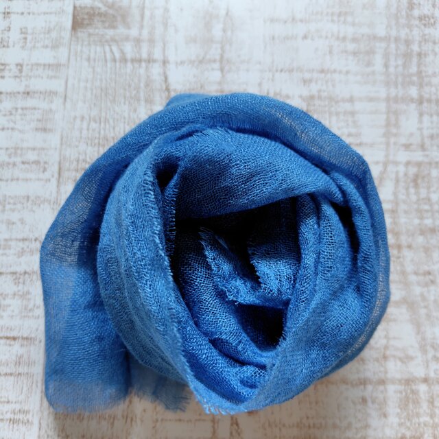 久しぶりの再版です　ふんわり柔らか♪リネンガーゼミニストール　草木染め　藍染め＊