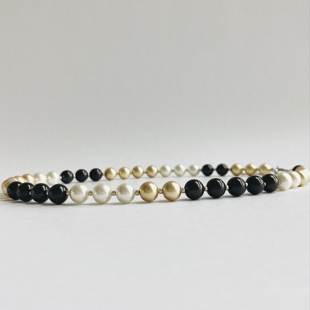 ガラスパールアシンメトリーmixネックレス/8mm約42cm+5cm/ブラックxゴールドmix/R/日本製