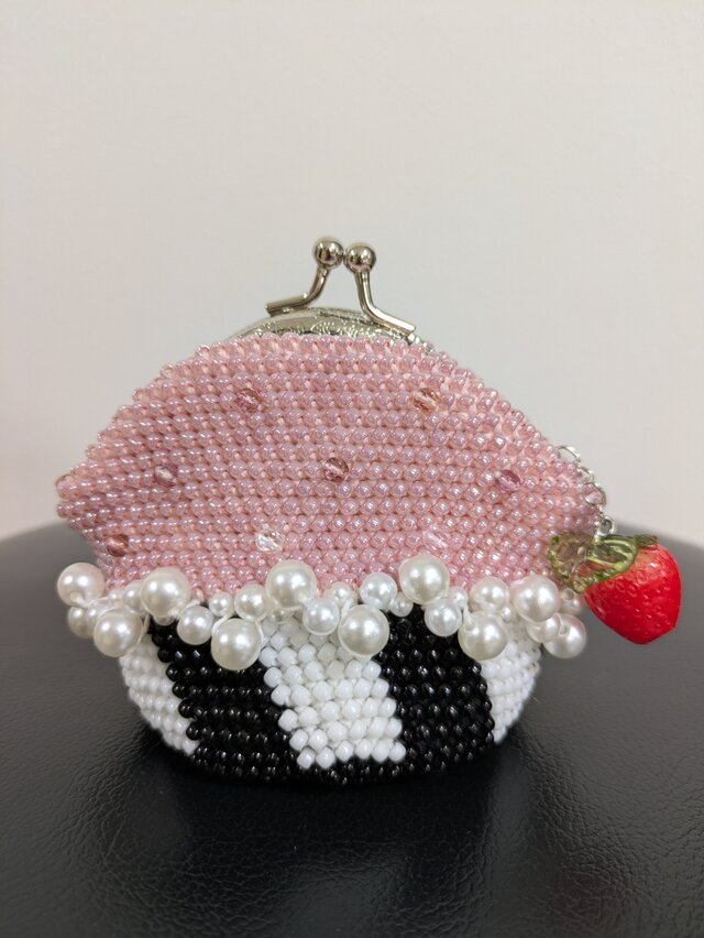 28*ビーズがま口☆カップケーキ☆ピンク×黒