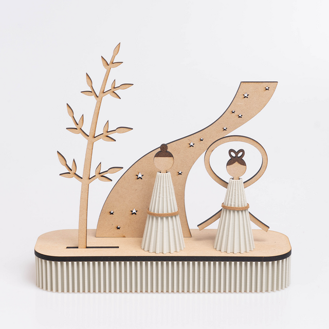 プリーツデザインがかわいい七夕飾り　笹飾りと織姫と彦星の置物