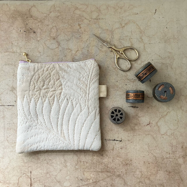 生成り色のキルティングポーチ(p-063)