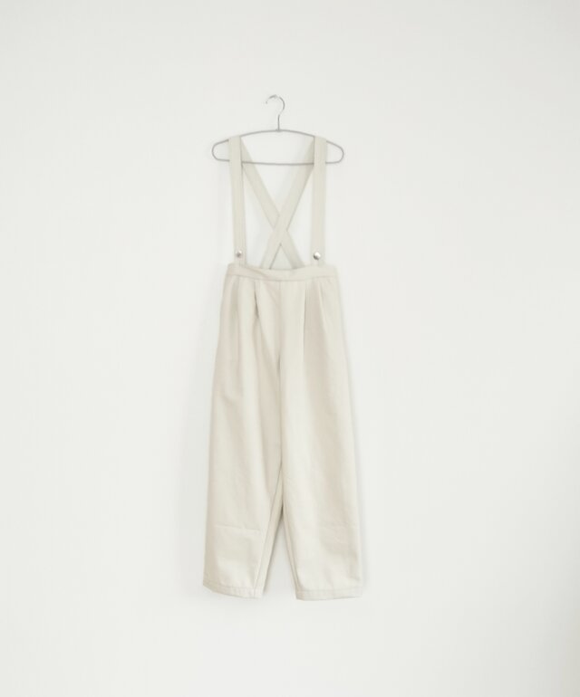 サスペンダーパンツ