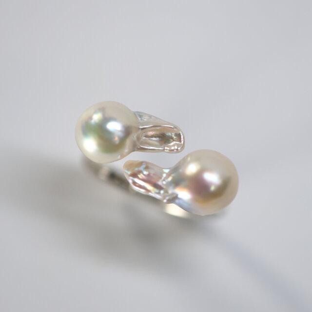 Facing pearl ring