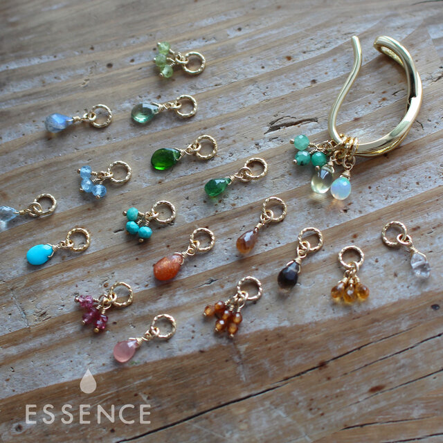 14kgf 天然石チャーム☆*。3ペア セット◝✩ 32種類の天然石から3つのチャームが選べる✨イヤーカフチャームセット