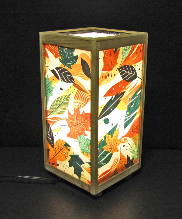 ◆華燭の宿り木=「木枯らし舞扇」／美を高めるラミネート／LED昼白色･桧枠造・フイルム加工・軽量／至福の灯火!!