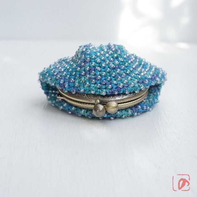 ばあば ⁛ つぶつぶガラスビーズのがま口（風青し ・2096）