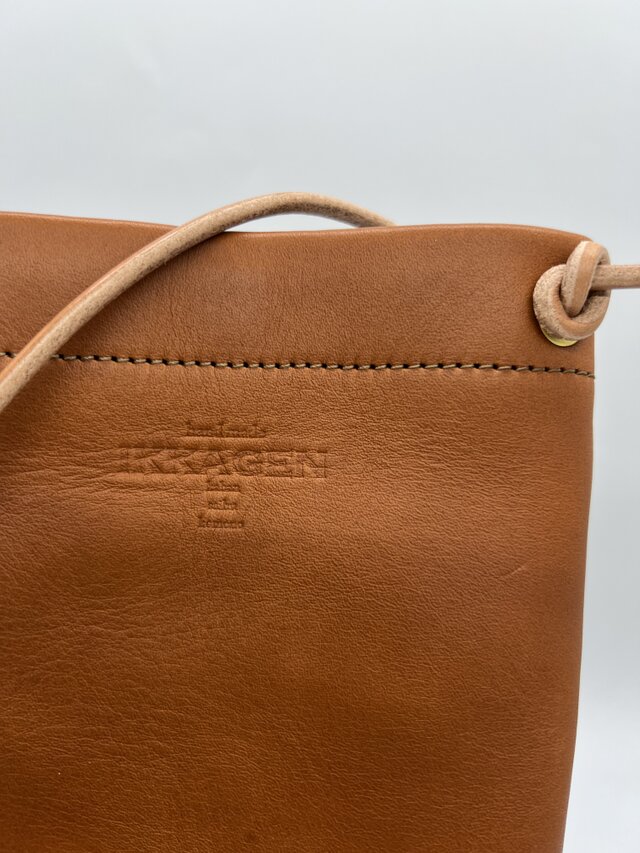 レザースマホショルダー（ハンドメイド／コンパクト／長財布◎／裏地有