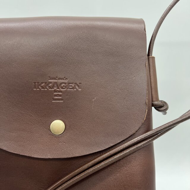 レザー縦長フラップポシェット（ハンドメイド／コンパクト／長財布