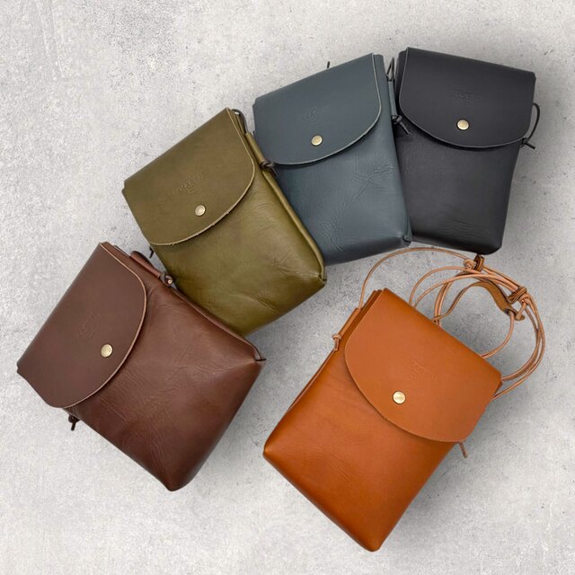 【新色追加】レザー縦長フラップポシェット（ハンドメイド／コンパクト／長財布◎／マチあり）