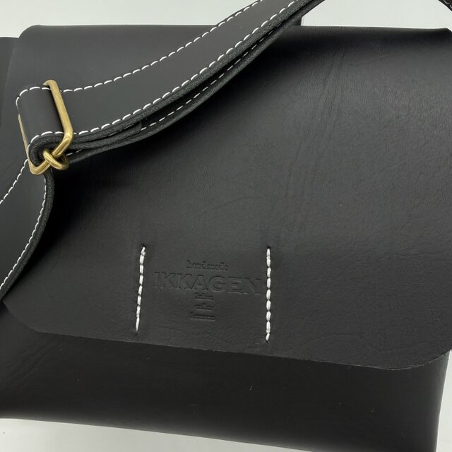 30cm ￼ショルダーバック　ほぼ未使用　黒　本革レザー　　マグネットボタン式 レザーフラップショルダーバッグS（ハンドメイド／コンパクト