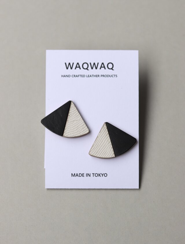 CONTRAST レザー イヤリング | FAN | BK × WHITE