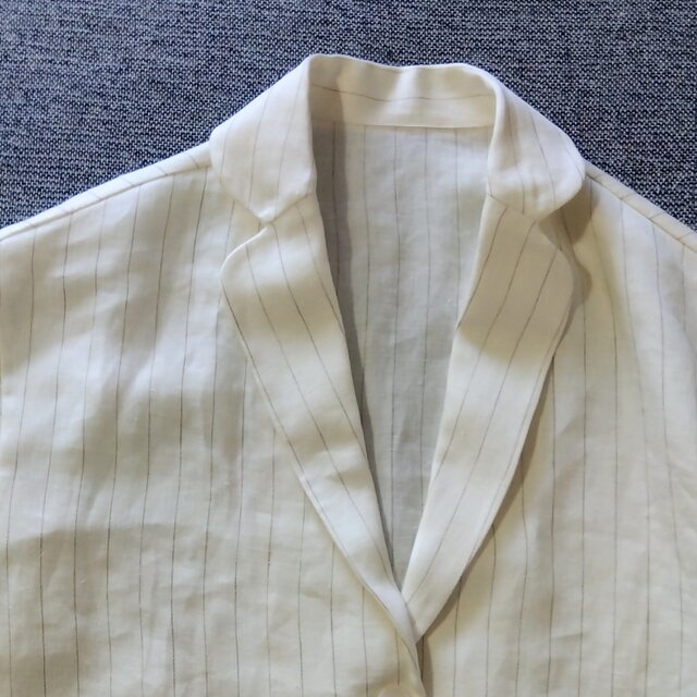 ★美品★ルネ リネン　ストライプ　テーラード　ジャケット　ホワイト ZARA ザラ テーラードジャケット 総裏地 ピークドラペル メタル