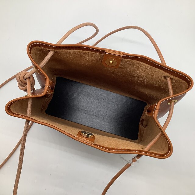 新色追加】レザースクエアショルダーバッグ（ハンドメイド／ボックス型