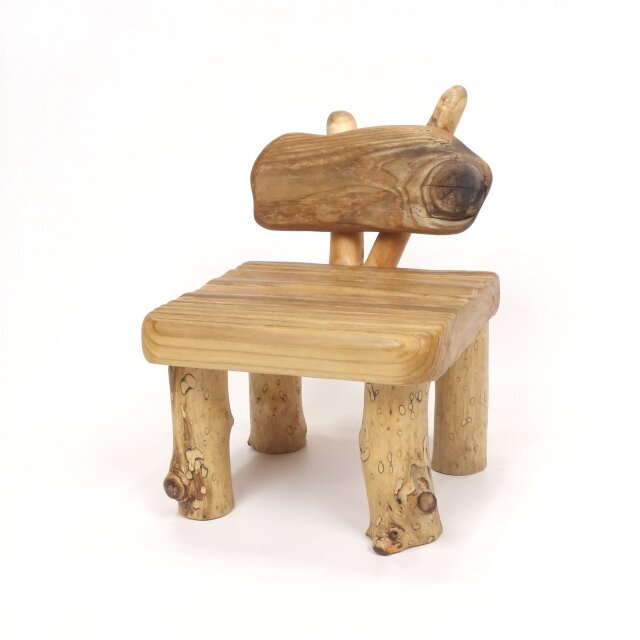 【温泉流木】個性豊かに親しみある椅子型流木飾り台 スタンド 木製 流木インテリア
