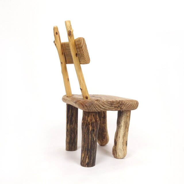 温泉流木】手描きイラストのような椅子型流木飾り台椅子型流木飾り台