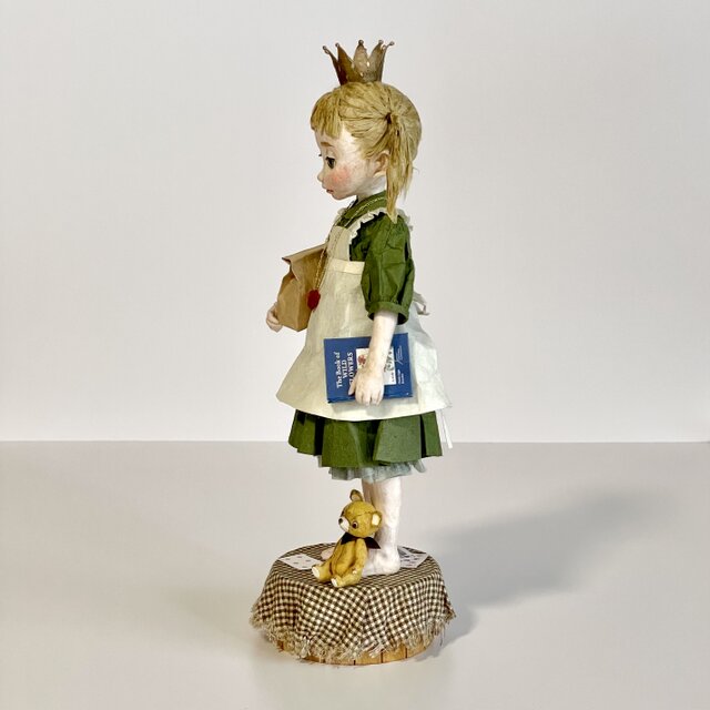 和紙人形『靴を忘れたプリンセス｜ドーナツと秘密の本と小さな