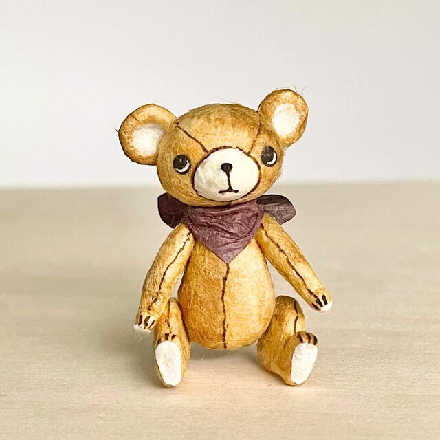 身長5cmのミニチュアテディベア(和紙で作った小さなくまのお人形