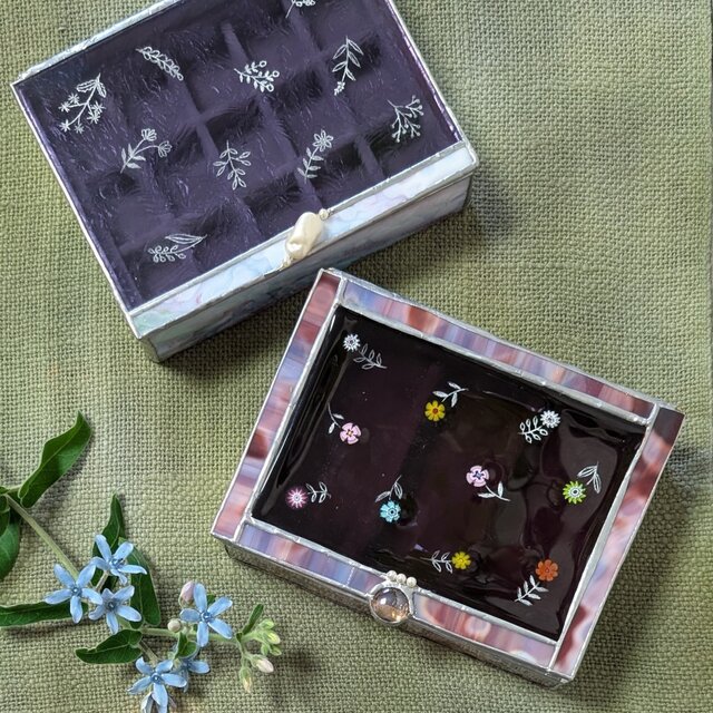 小花のジュエリーボックス①
