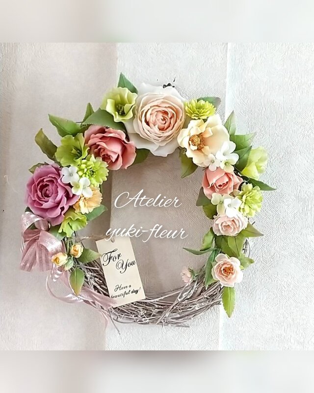 薔薇のリース。ばら園です。 薔薇のリース。ばら園です。 薔薇のリース。ばら園です。 薔薇の