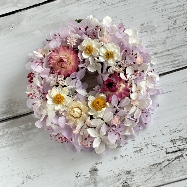 初夏の風薫る！ハナカンザシのミニリース | iichi 日々の暮らしを