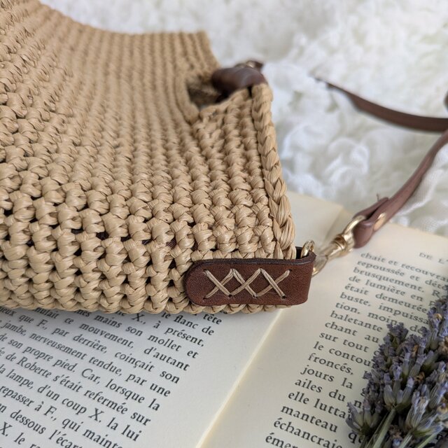 ラフィア風 丸底2way ショルダーバッグ（丸ハンドル・ブラウン