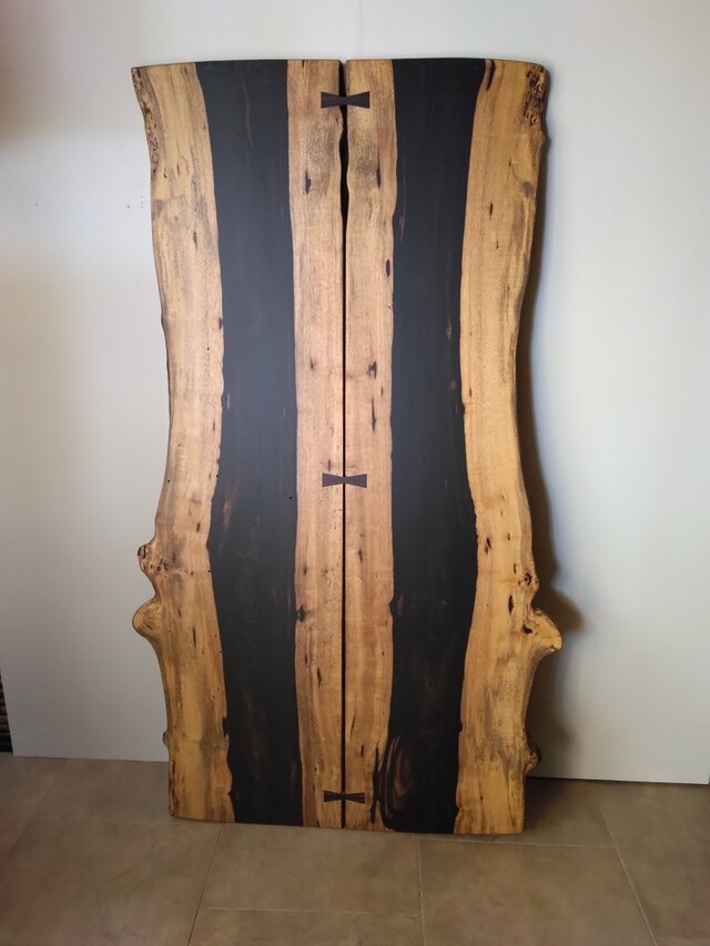 黒柿 ブックマッチテーブル　　２枚はぎ合せ天板