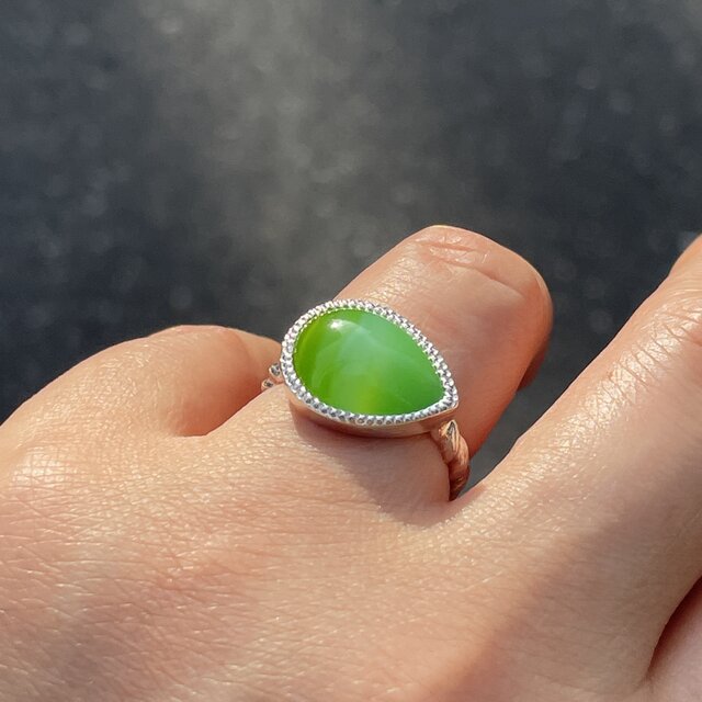 緑色オーバル型シルバーリング 緑色オーバル型シルバーリング 緑色