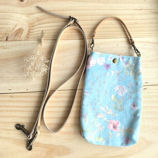 リバティ　スマホポーチ　持ち手/ショルダー　帆布裏地　本革ベルト＜Irma＞(イルマ)ブルー