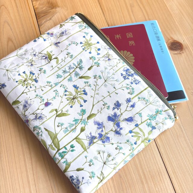 リバティ　20ｃｍファスナー　フラットポーチ　ポケット付　＜Theodora＞(セオドラ)