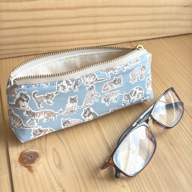 リバティ　めがねポーチ　スタンドポーチ　＜Willoughby Mews＞(ウィロビー・ミューズ)