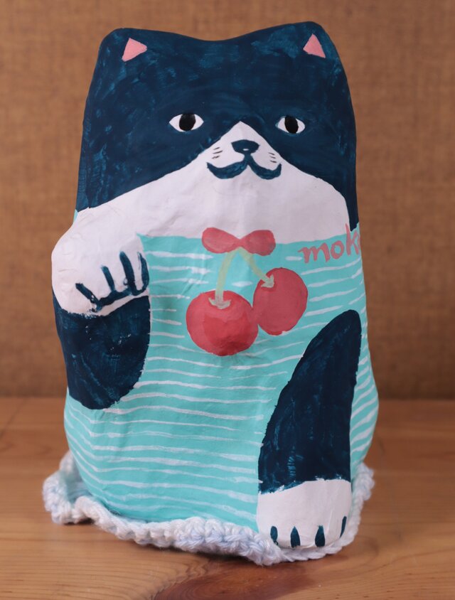 手作り張り子「サマーセーターを着たねこ」