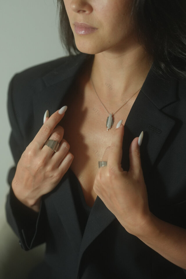 ハンドメイドのシルバーリング  Skalisto Wide