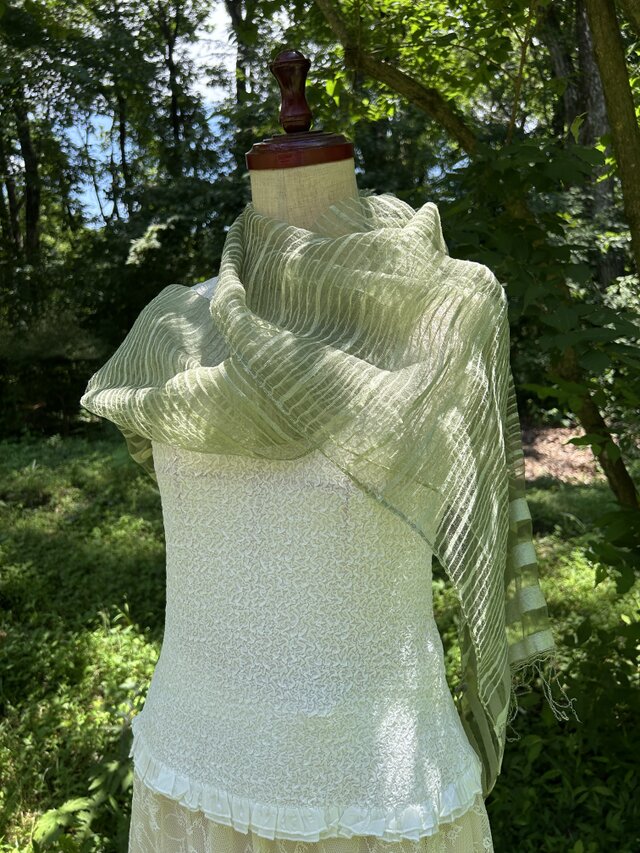 草木染めインドシルクストール（ヨモギ染め） | iichi 日々の暮らしを