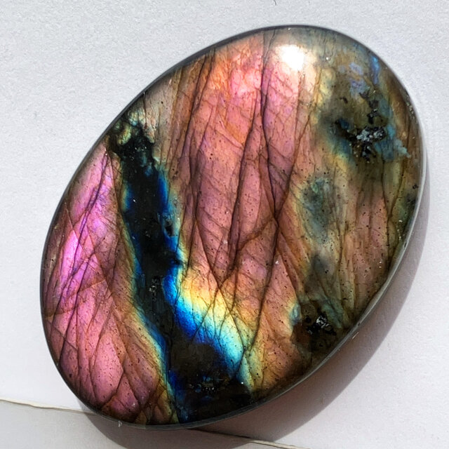 ピンクラブラドライト[750] 34x24mm 58Cts 天然石 ルース