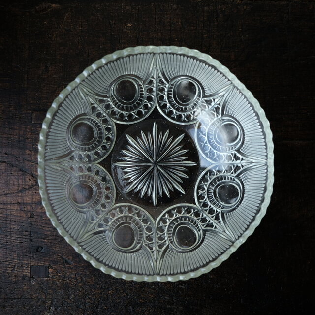 素敵な形状◆プレスガラス波縁鉢　大正〜昭和初期　古道具　古民家　antiques  丁寧な暮らしに。