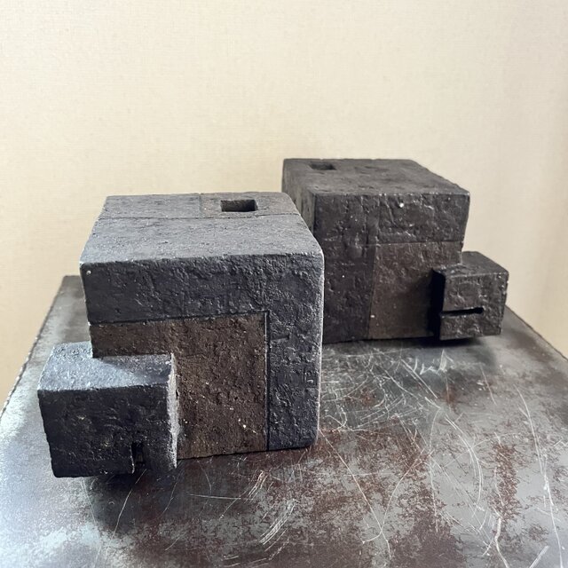 オブジェ　(花器)　黒釉&焼締　幾何学紋　box on box  No.1、2